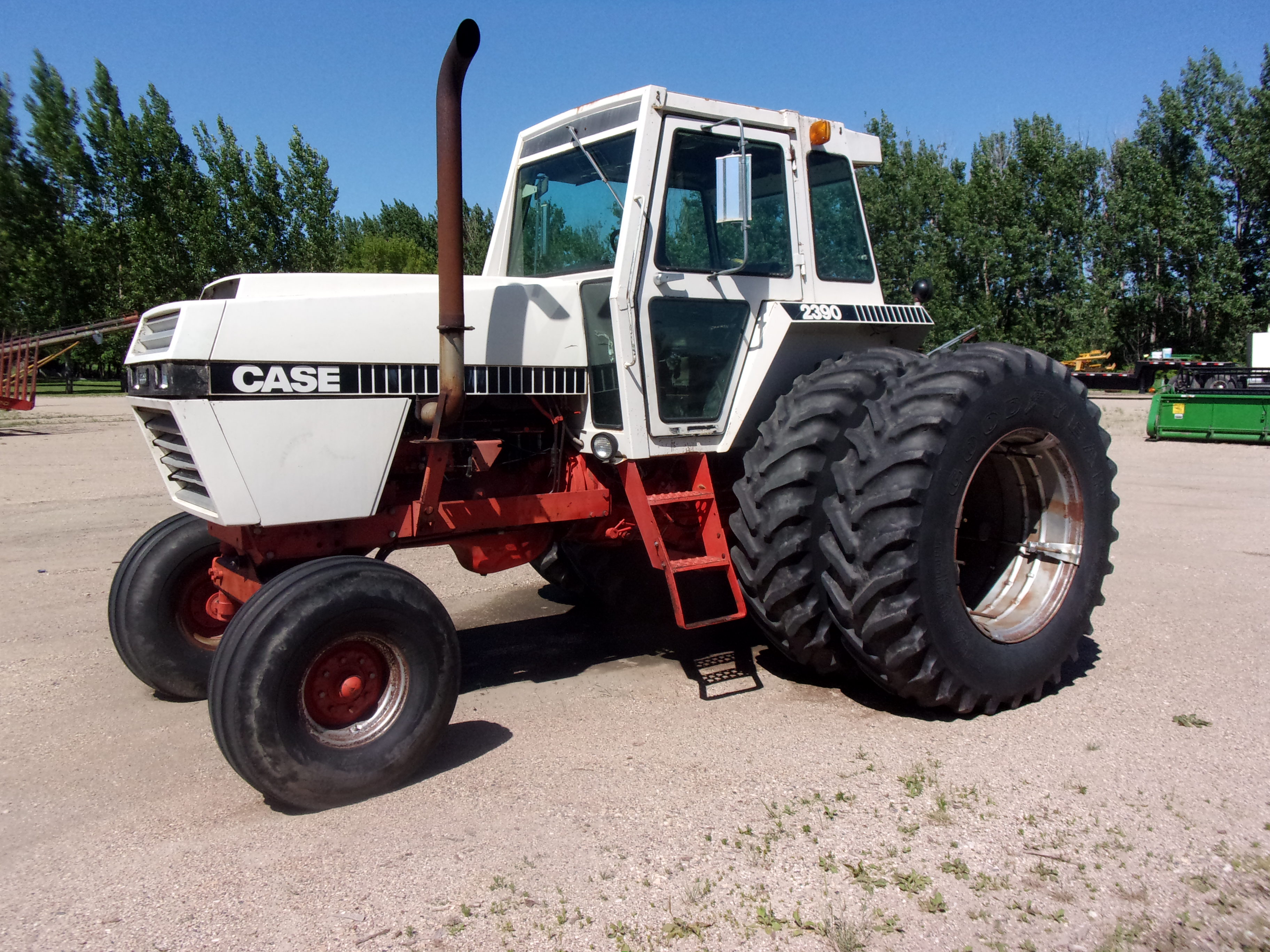 St Hilaire Machinery Auction Ron McKercher Auctioneers