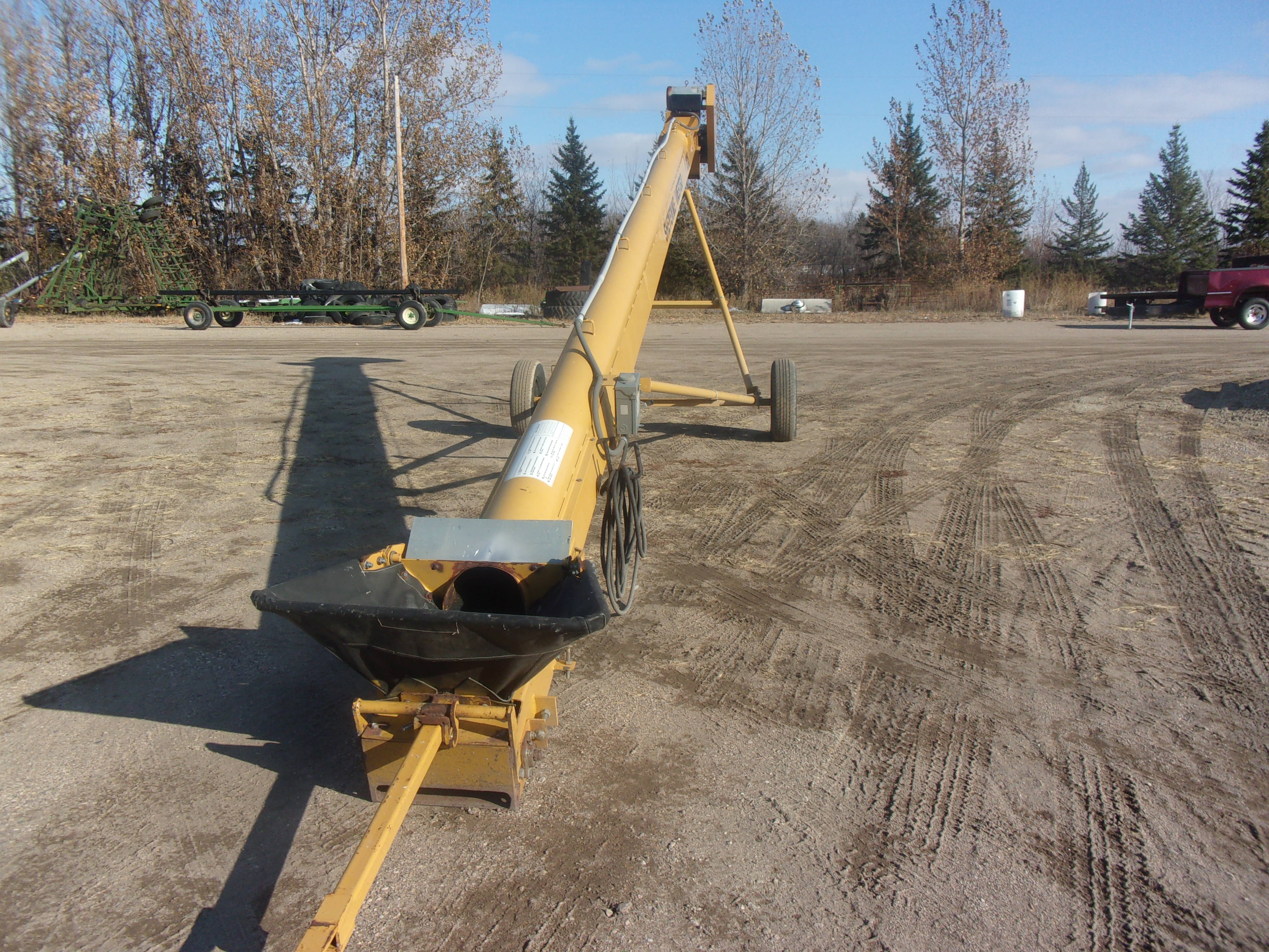 St Hilaire Machinery Auction Ron McKercher Auctioneers