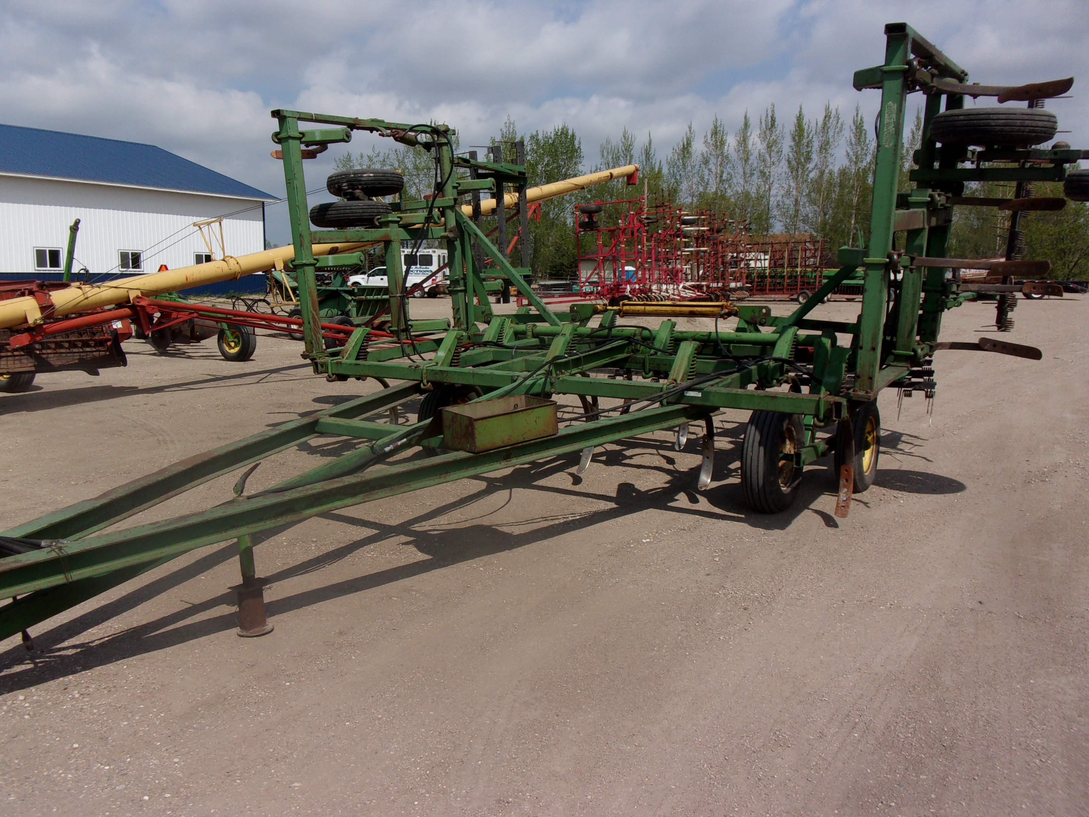 St Hilaire Machinery Auction Ron McKercher Auctioneers